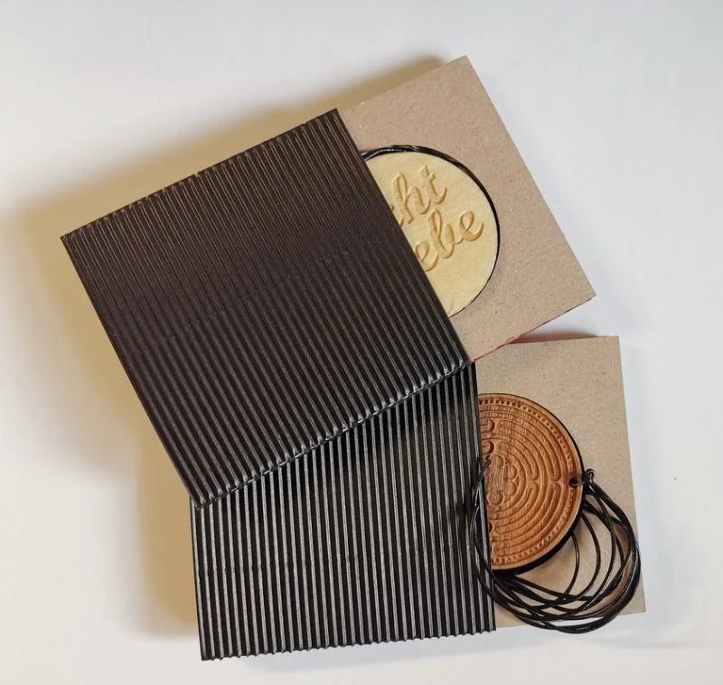 Geschenkverpackungen-Schuber