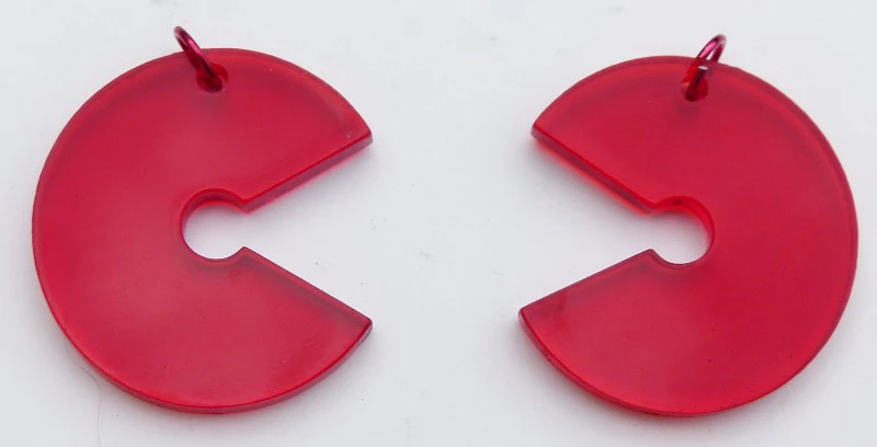 Ohrringe aus Acrylglas
